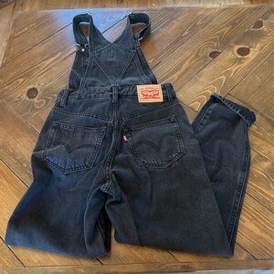 Women’s Levi black overalls (pants)